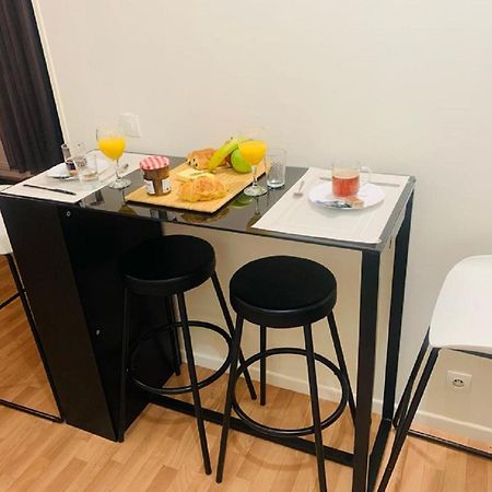 Appartement Calme Et Chaleureux Proche De Paris Курбевуа Екстер'єр фото