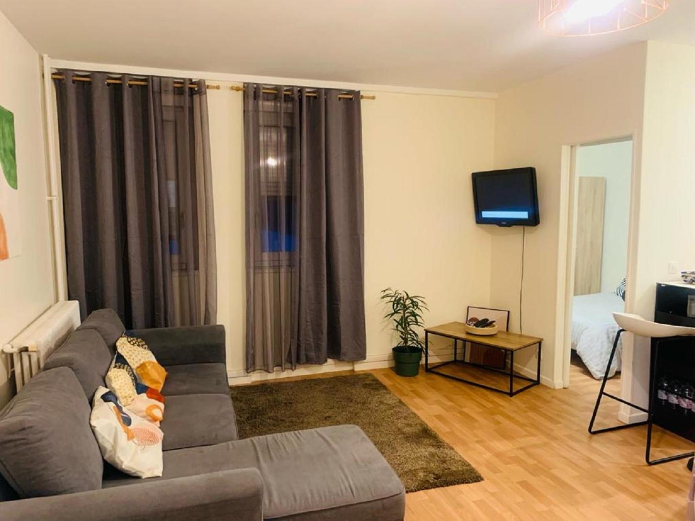 Appartement Calme Et Chaleureux Proche De Paris Курбевуа Екстер'єр фото